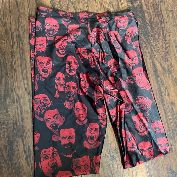 BlackMilk Zombie Red Leggings - Picture 3 of 5